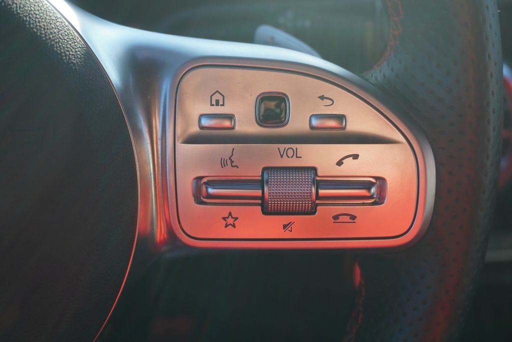 Mercedes-Benz GLA 180 2021