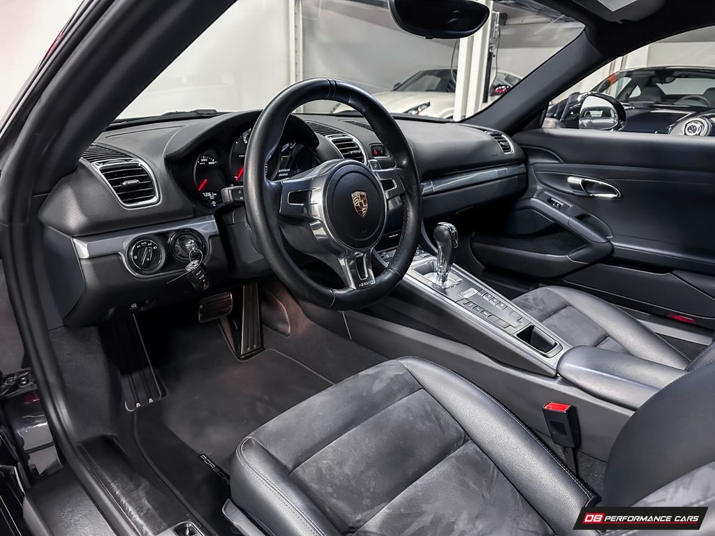 Porsche Cayman 2013