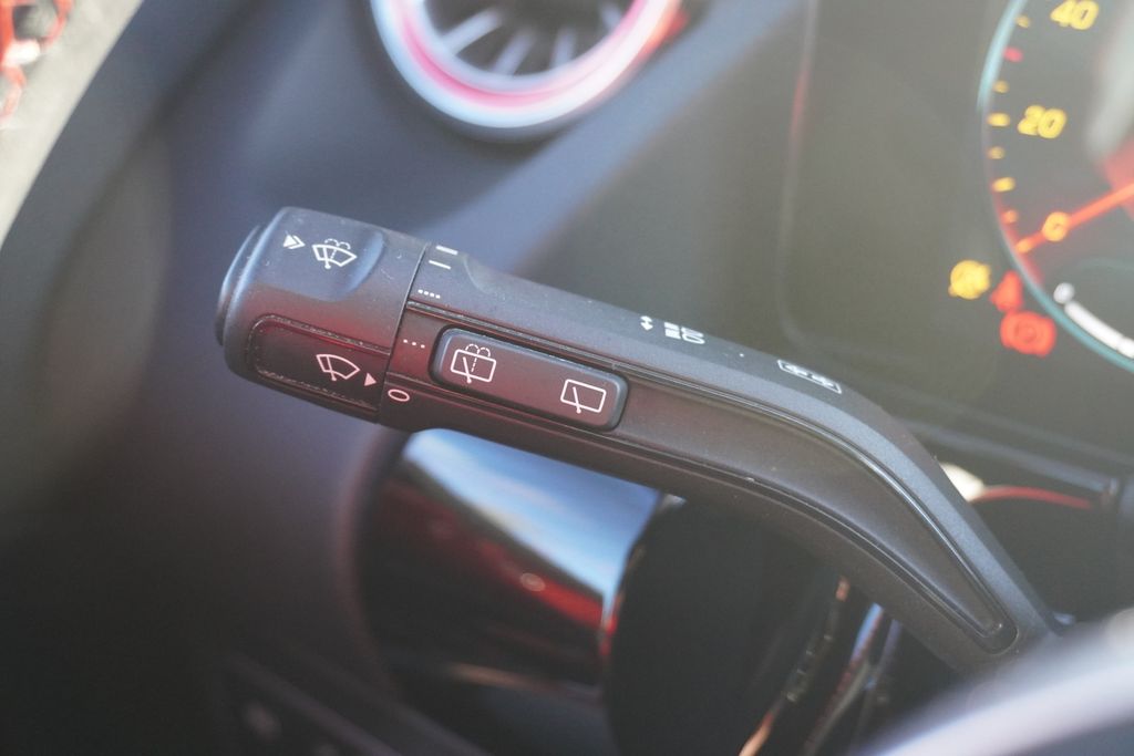 Mercedes-Benz GLA 180 2021