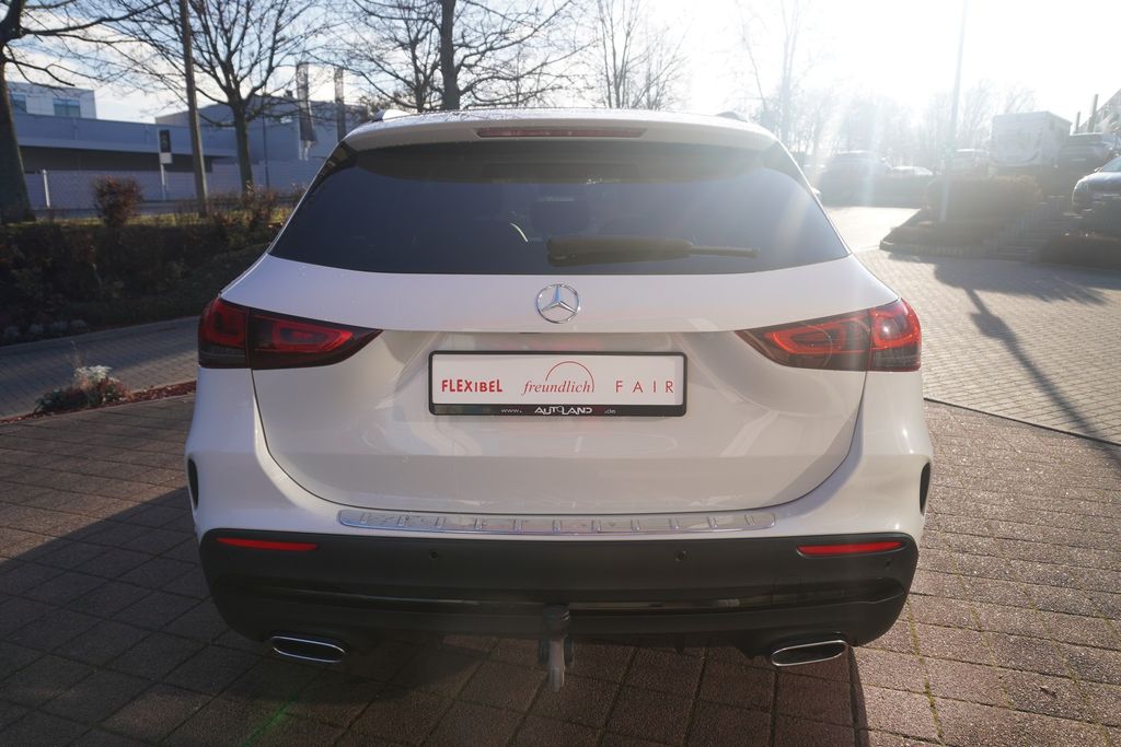 Mercedes-Benz GLA 180 2021