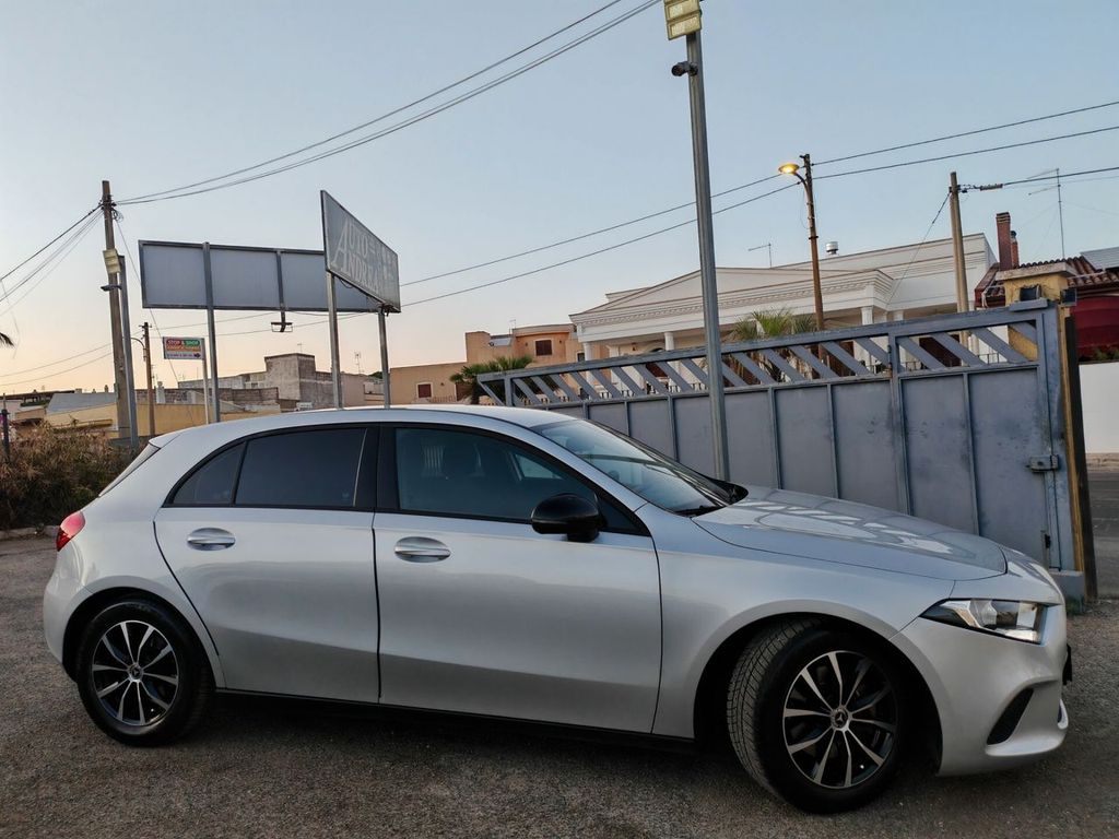 Mercedes-Benz A 180 2021