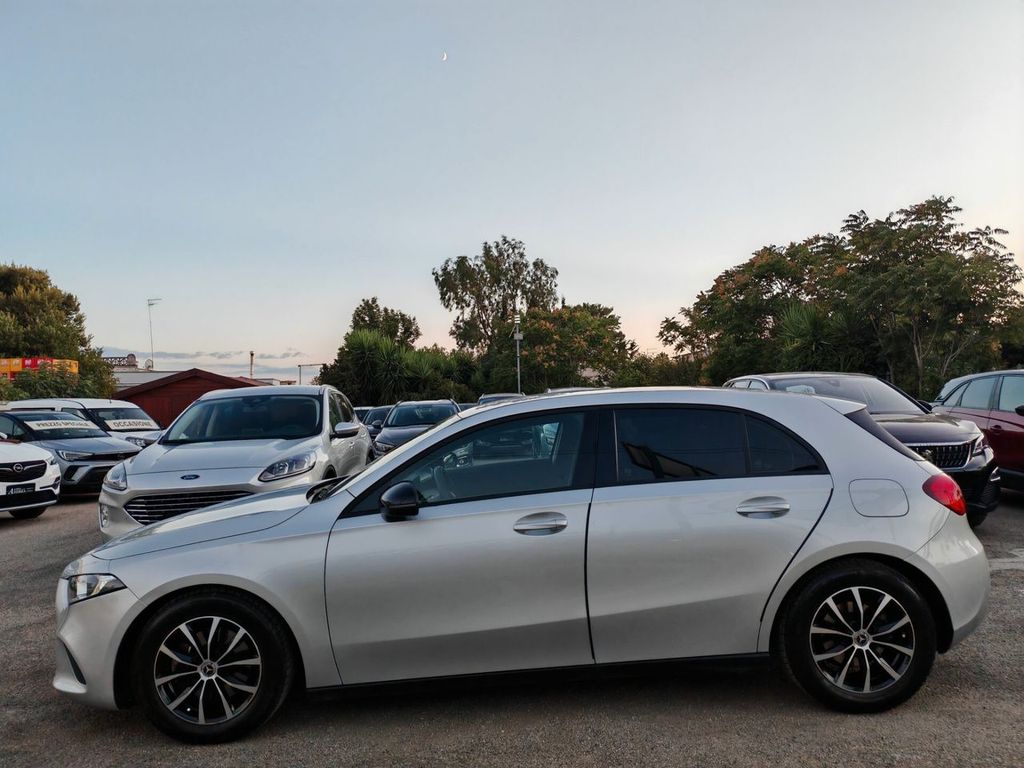 Mercedes-Benz A 180 2021