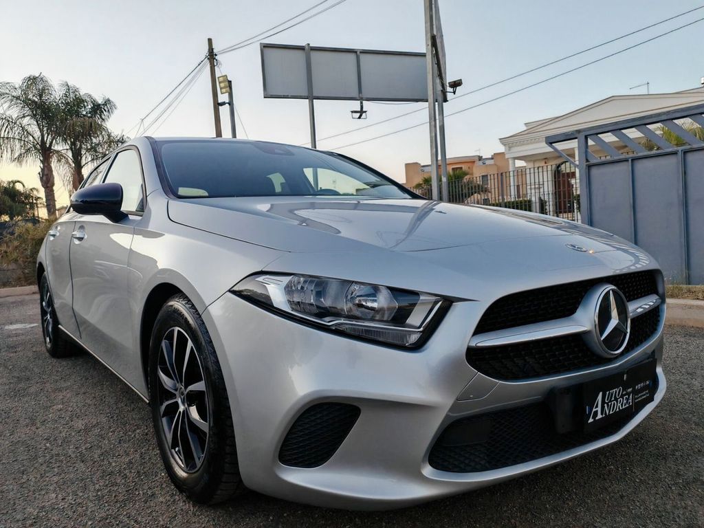 Mercedes-Benz A 180 2021