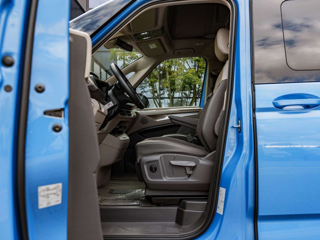 Volkswagen T7 California 2025