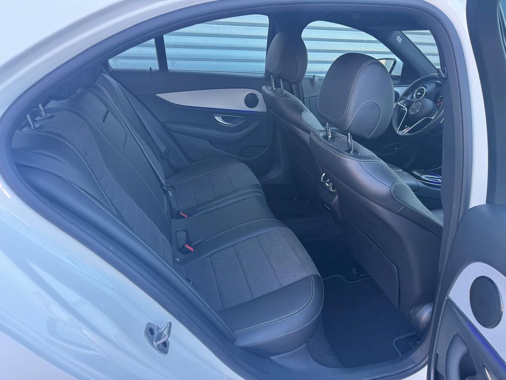 Mercedes-Benz E 220 2022