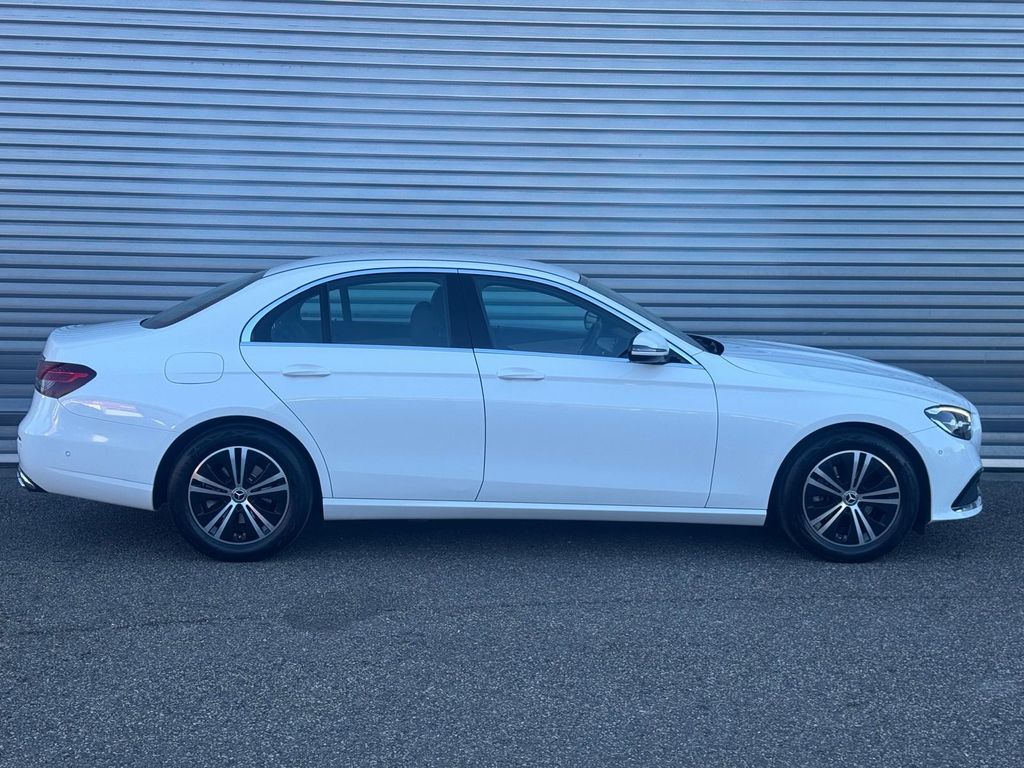 Mercedes-Benz E 220 2022