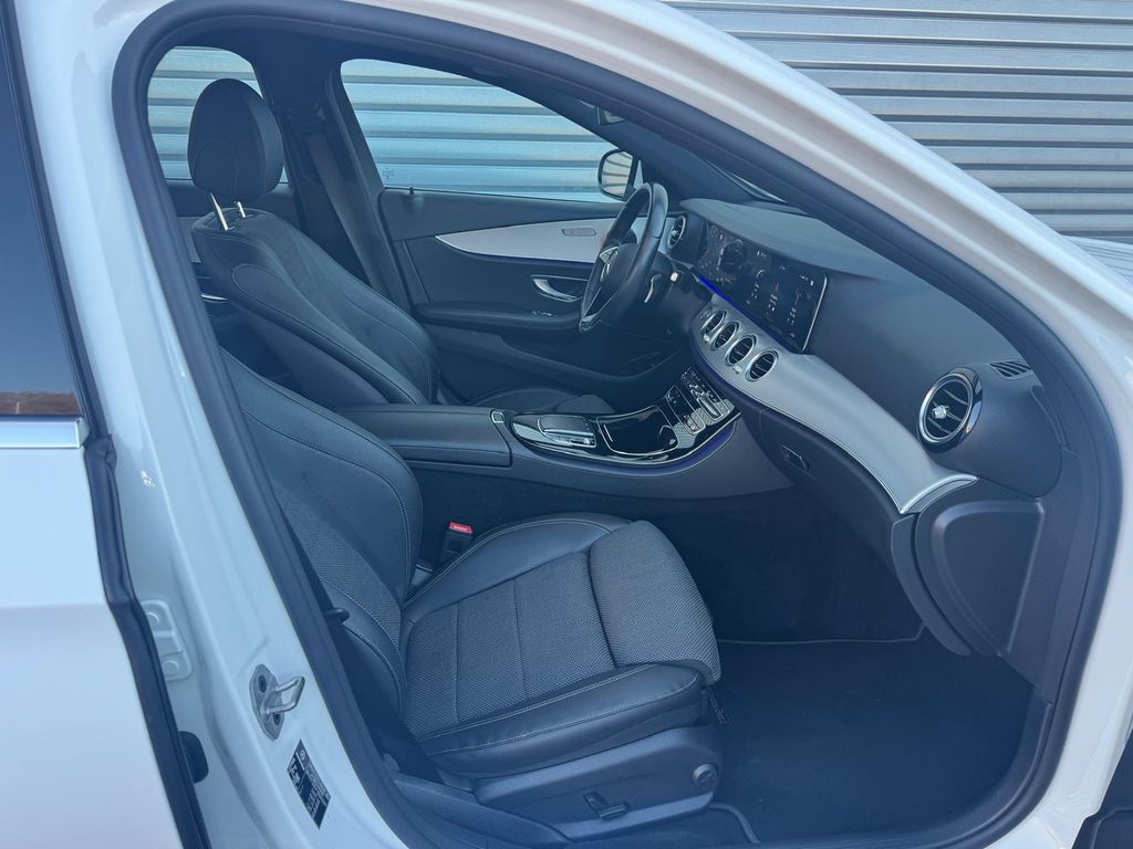 Mercedes-Benz E 220 2022