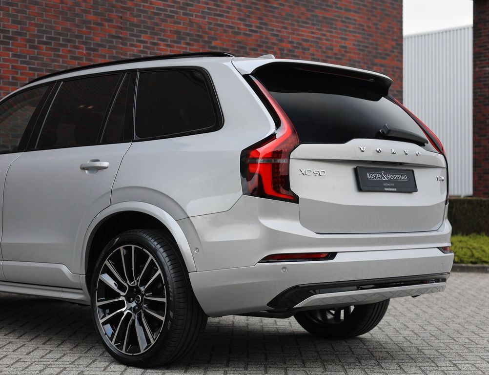 Volvo XC90 2025