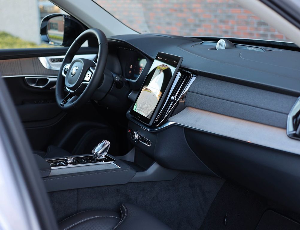 Volvo XC90 2025