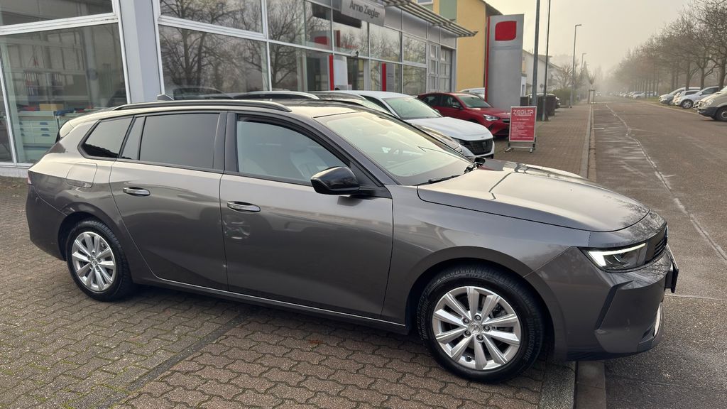 Opel Astra 2024