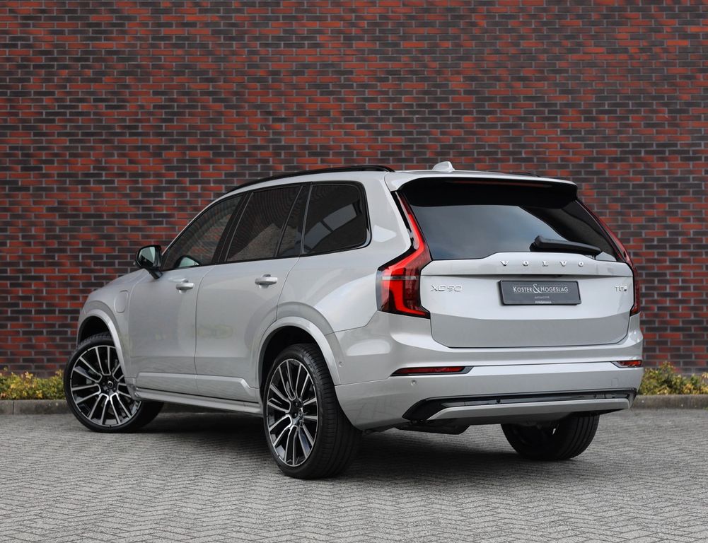 Volvo XC90 2025