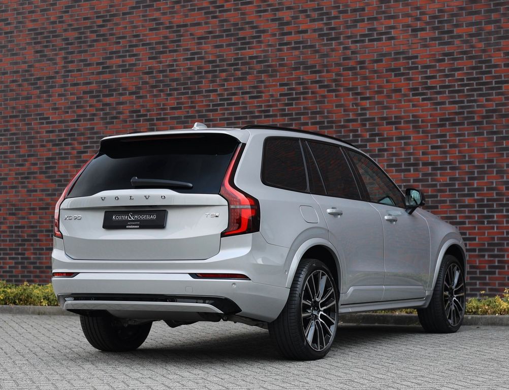 Volvo XC90 2025
