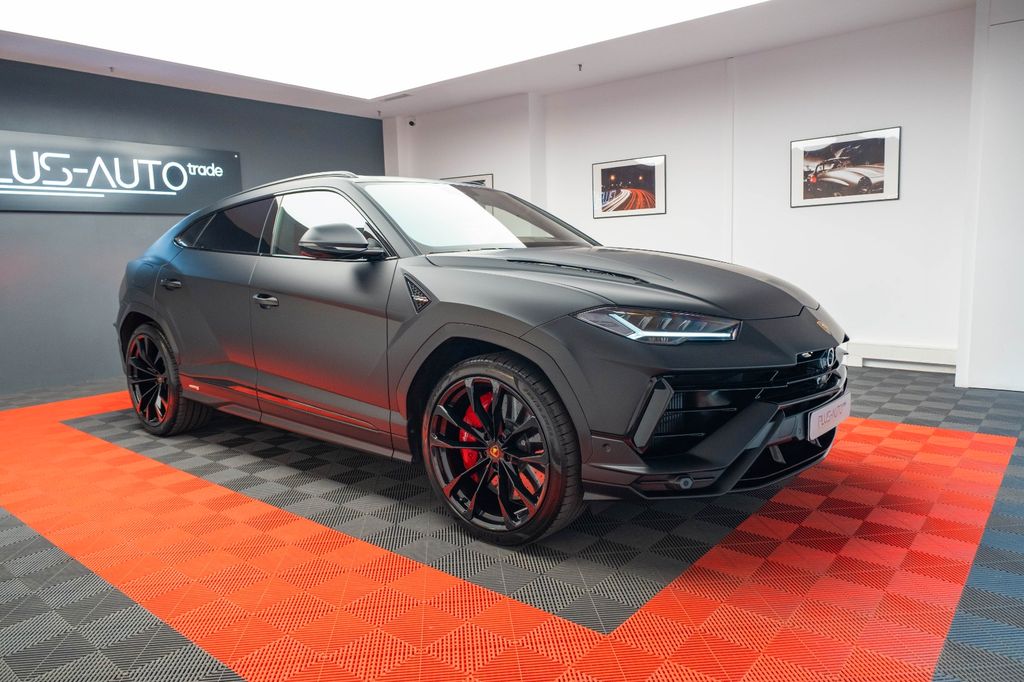 Lamborghini Urus 2024