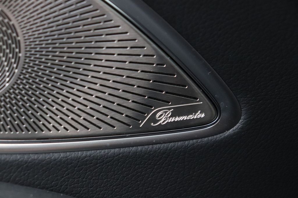 Mercedes-Benz EQS 2024