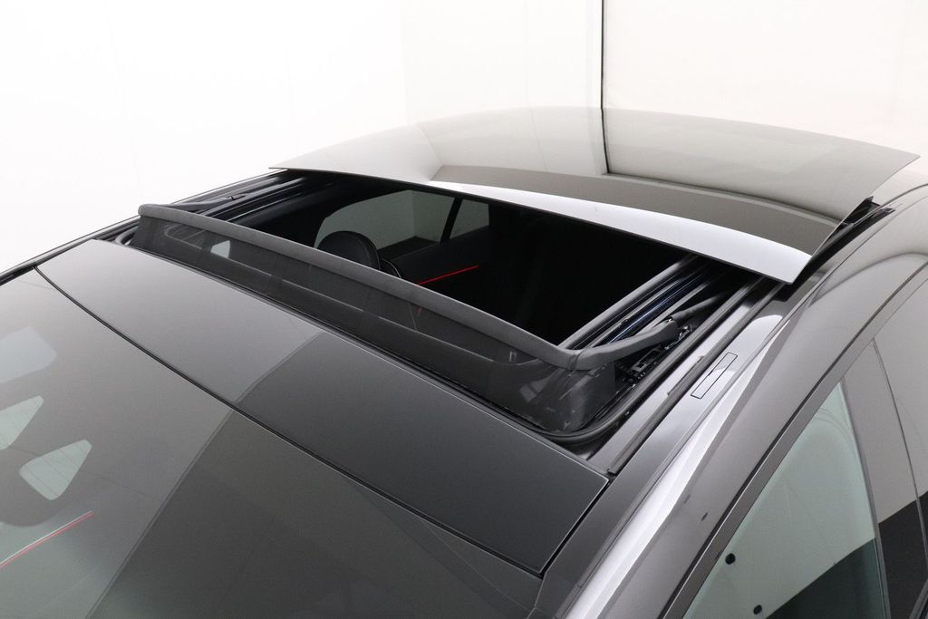 Mercedes-Benz EQS 2024