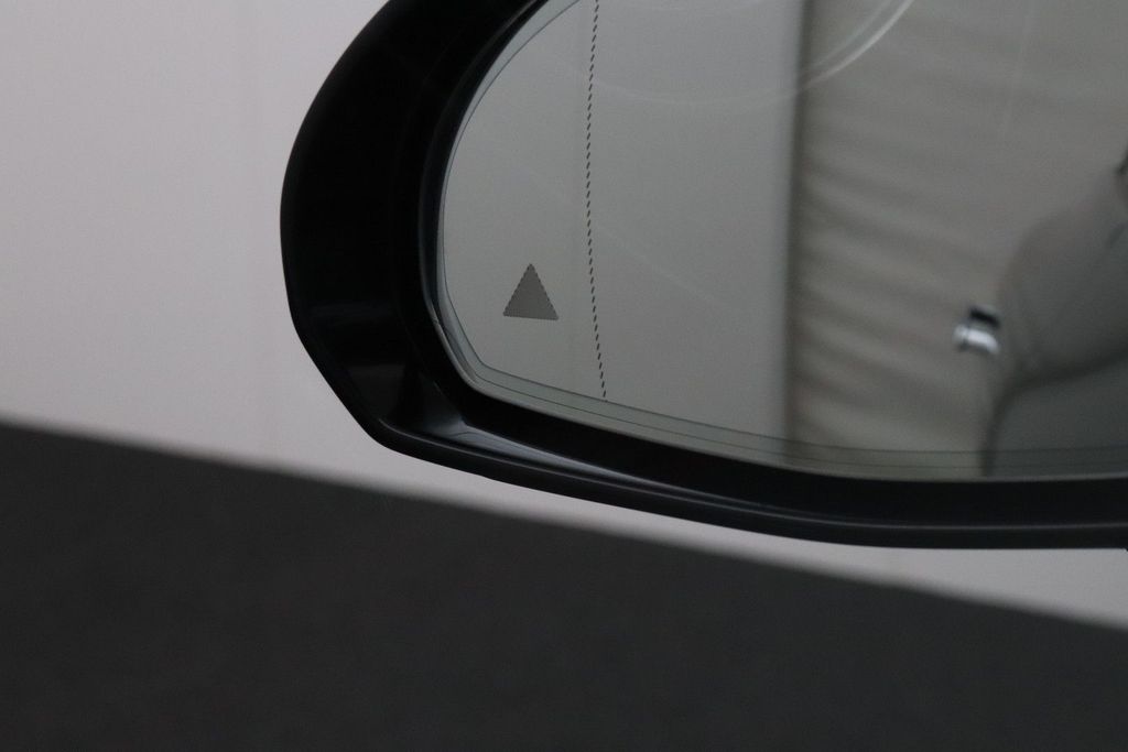 Mercedes-Benz EQS 2024