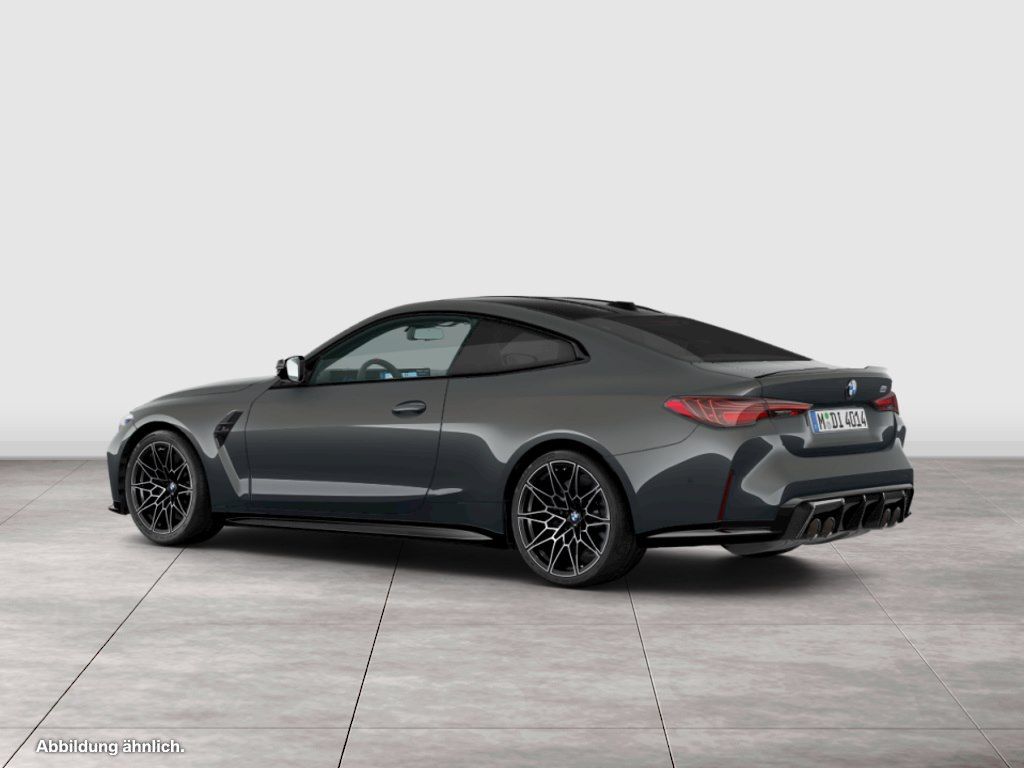 BMW M4 2025