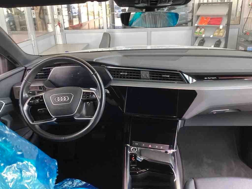 Audi e-tron 2021