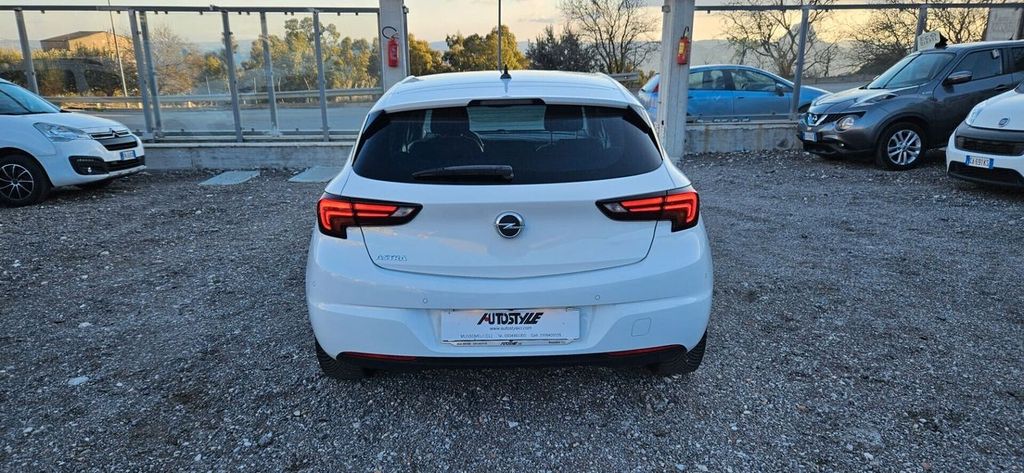 Opel Astra 2020