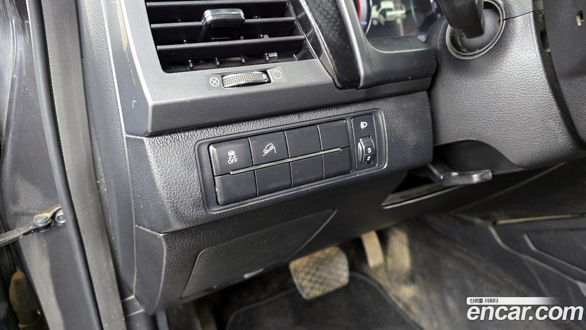 KG_Mobility_Ssangyong Rexton 2021