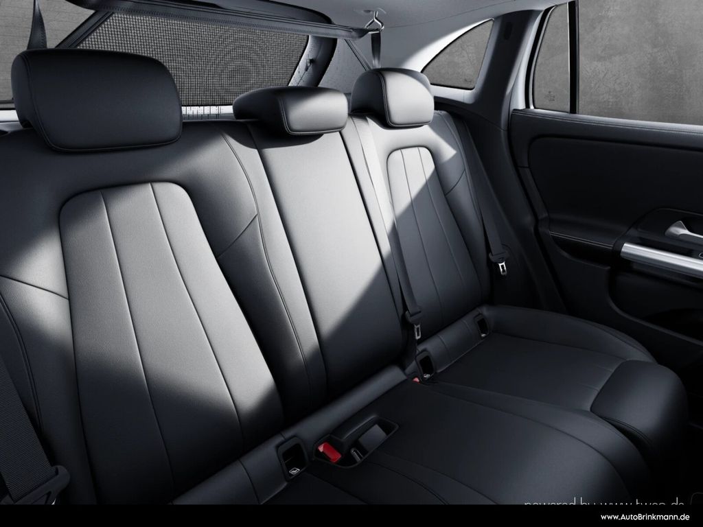 Mercedes-Benz GLA 180 2024