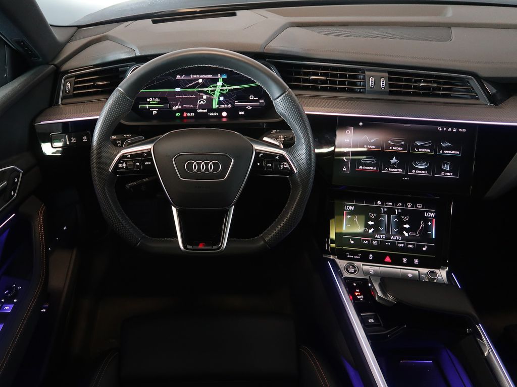 Audi e-tron 2022