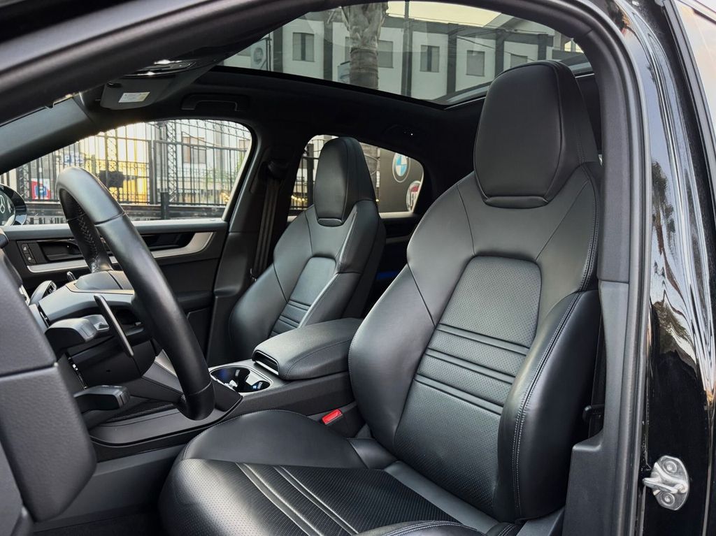 Porsche Cayenne 2023