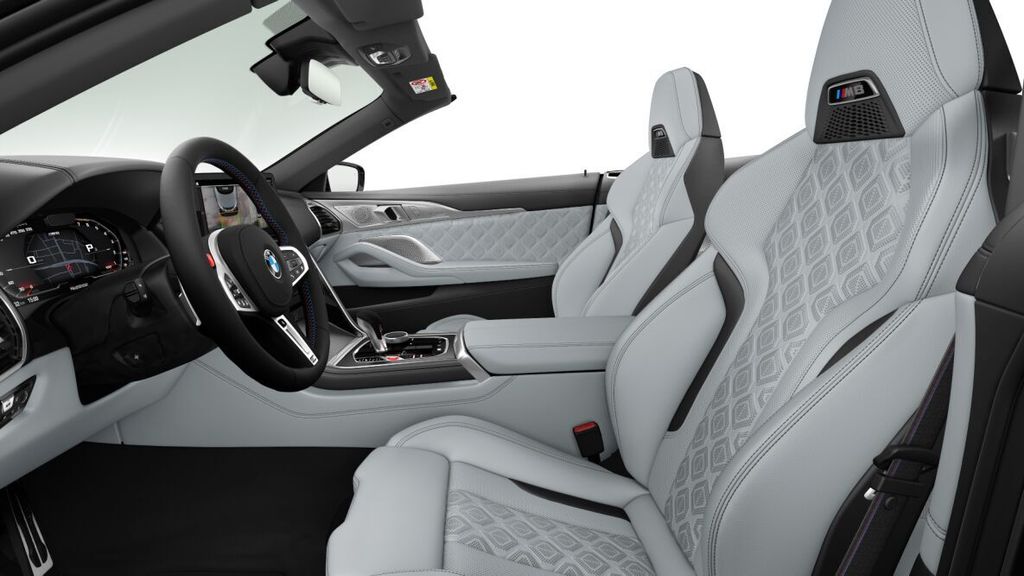 BMW M8 2023