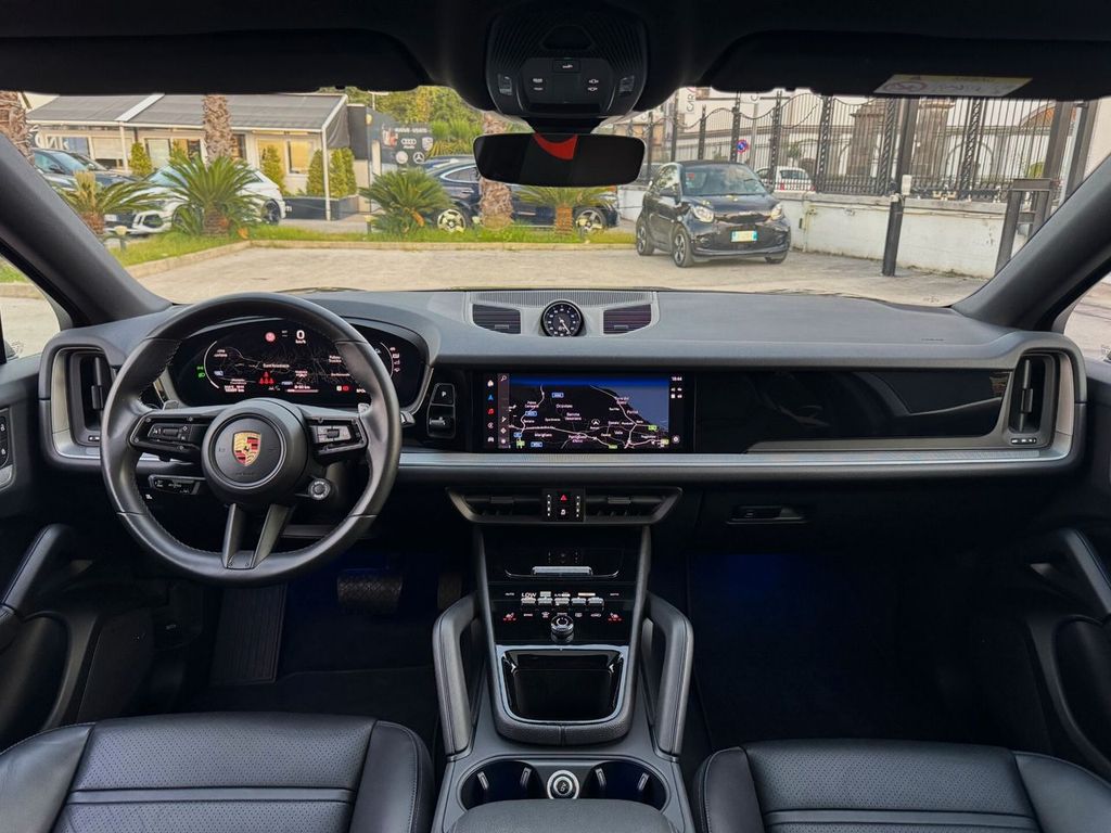 Porsche Cayenne 2023