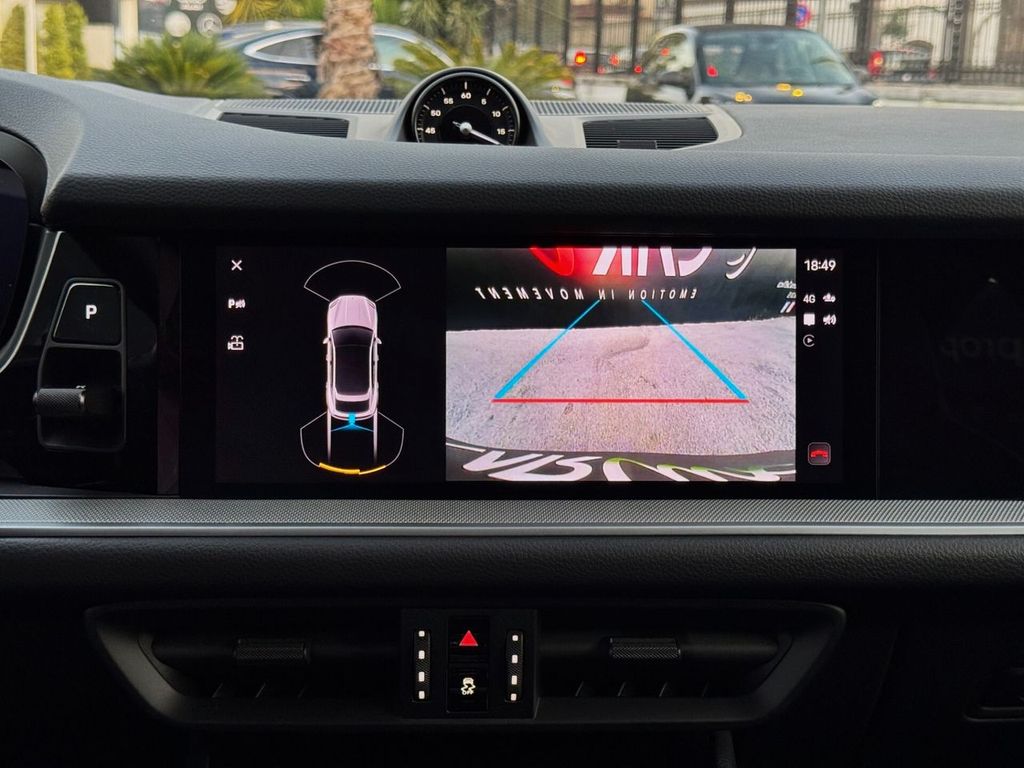 Porsche Cayenne 2023