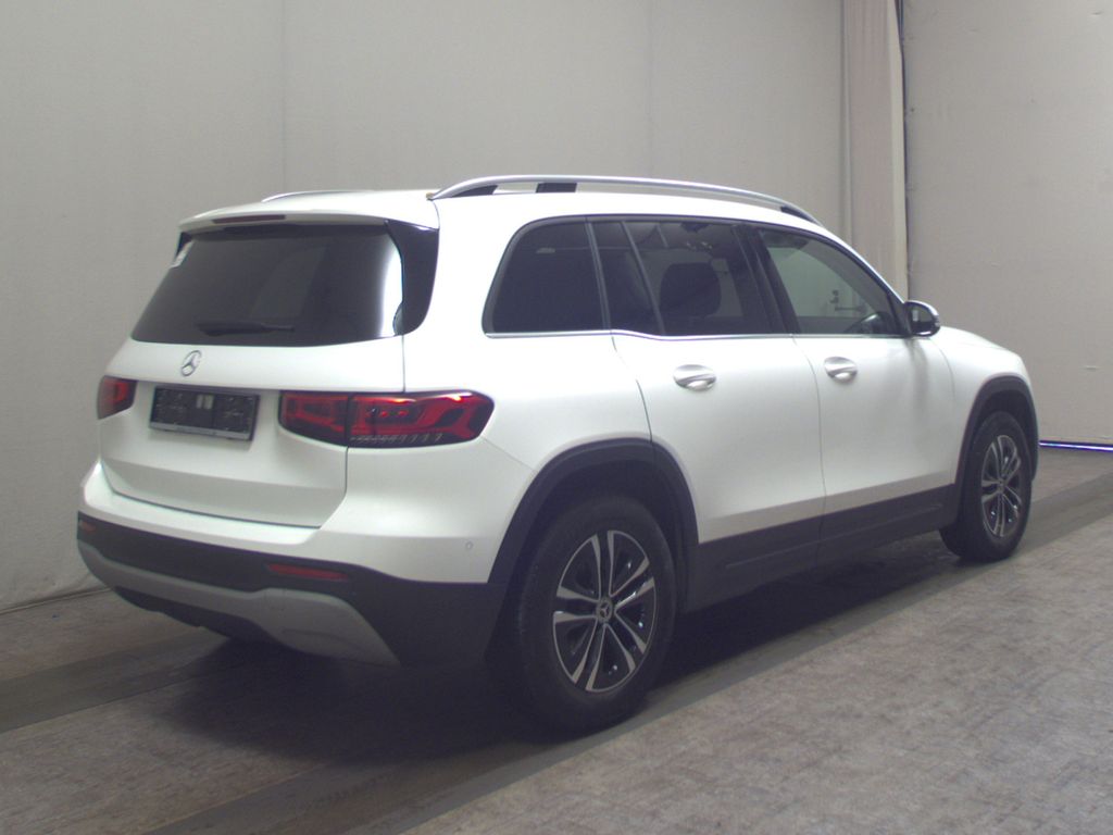 Mercedes-Benz GLB 180 2023