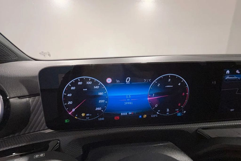 Mercedes-Benz A 180 2024