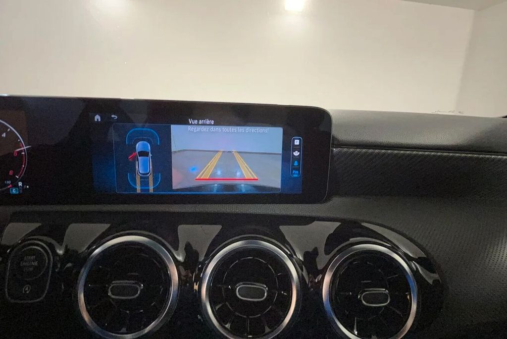 Mercedes-Benz A 180 2024