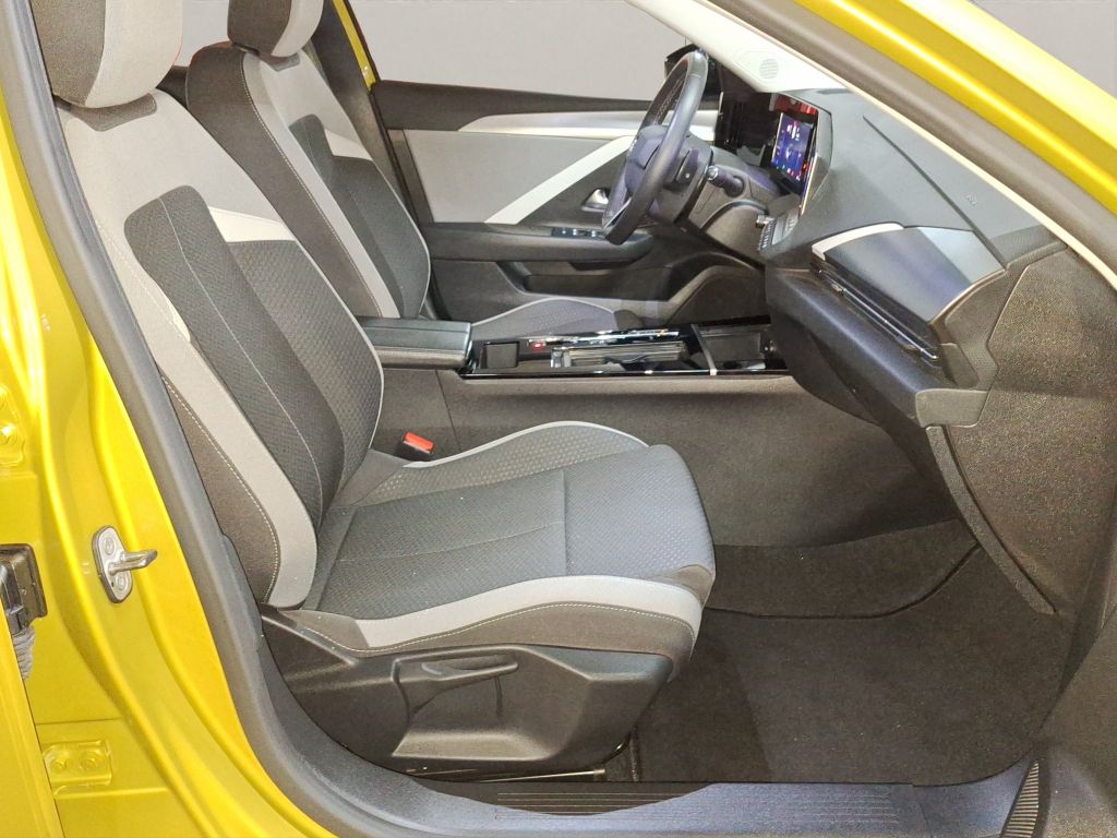 Opel Astra 2022