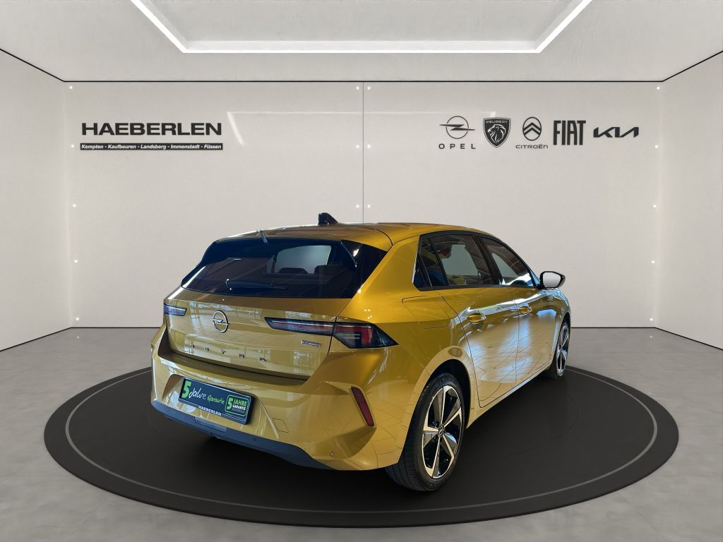 Opel Astra 2022