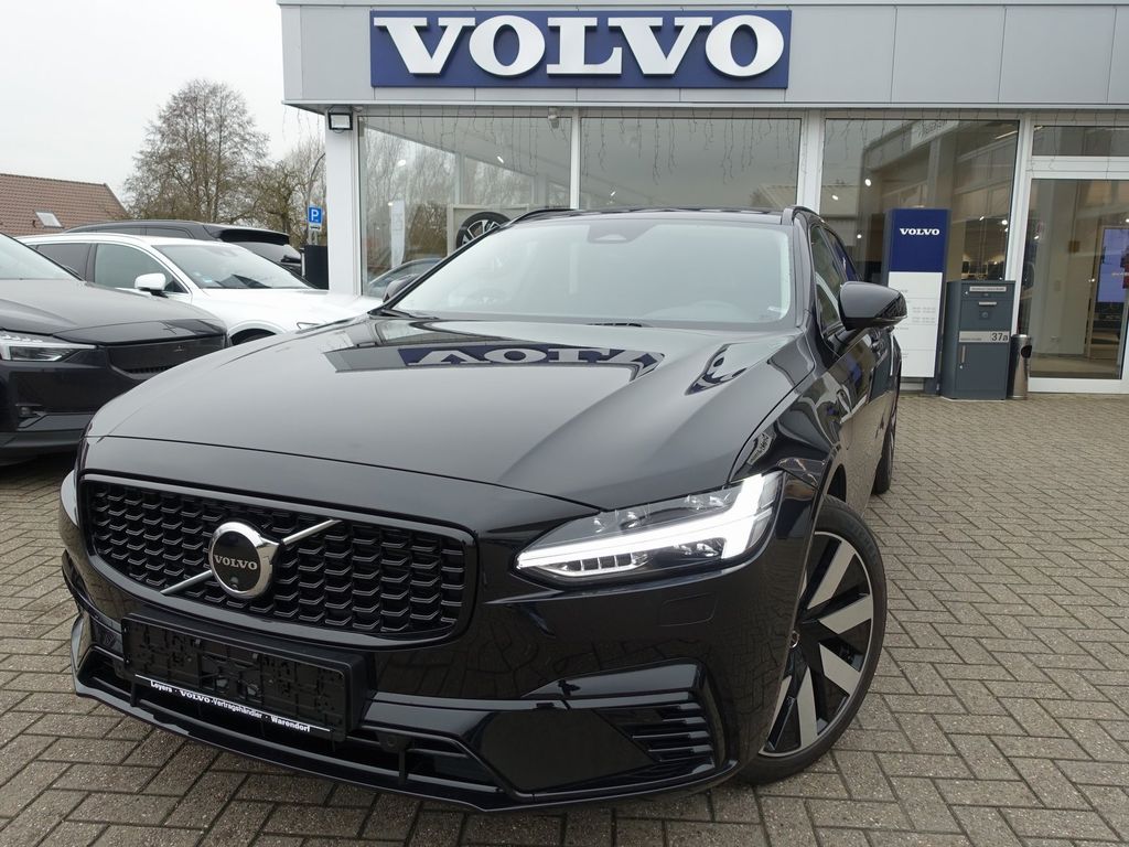 Volvo V90 2025
