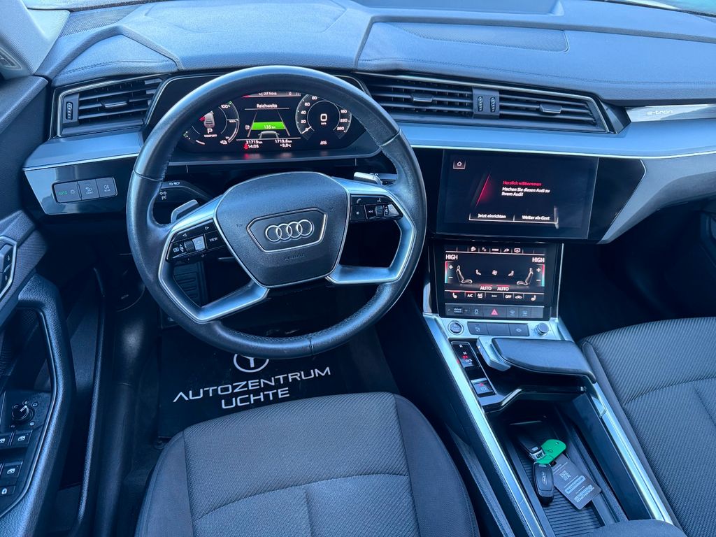 Audi e-tron 2022