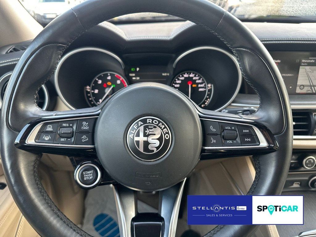 Alfa Romeo Stelvio 2021