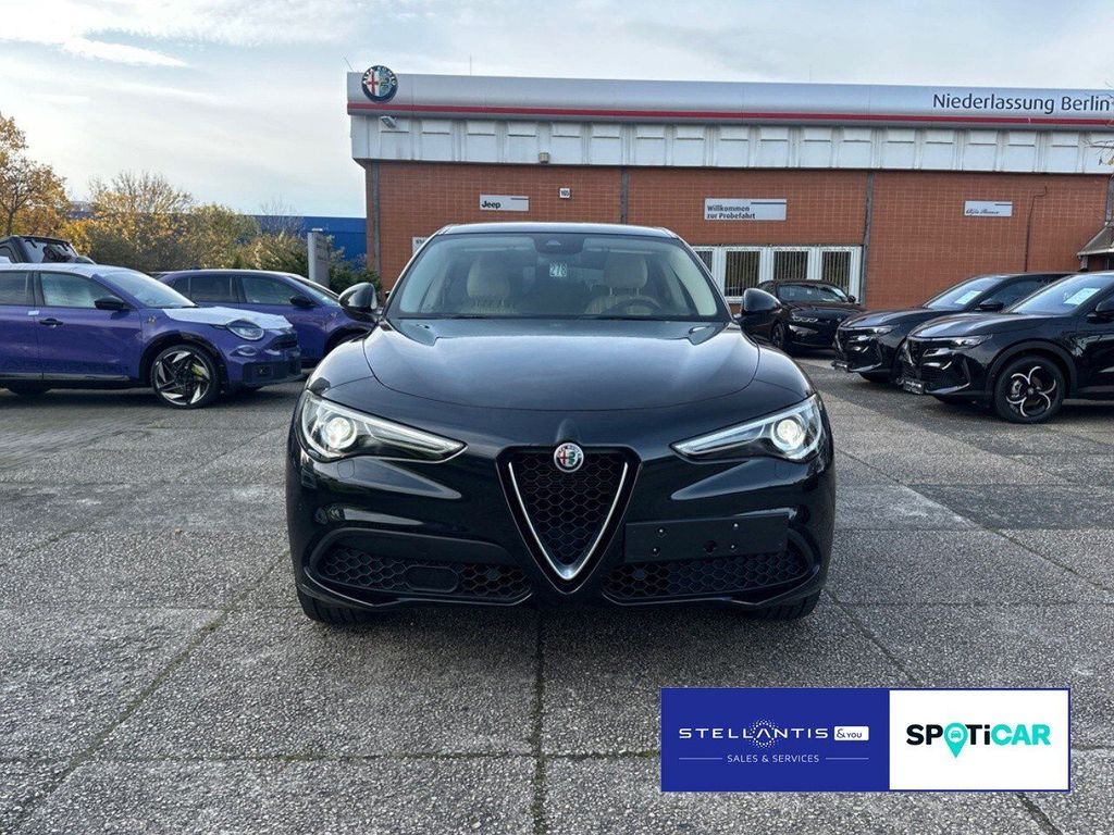 Alfa Romeo Stelvio 2021