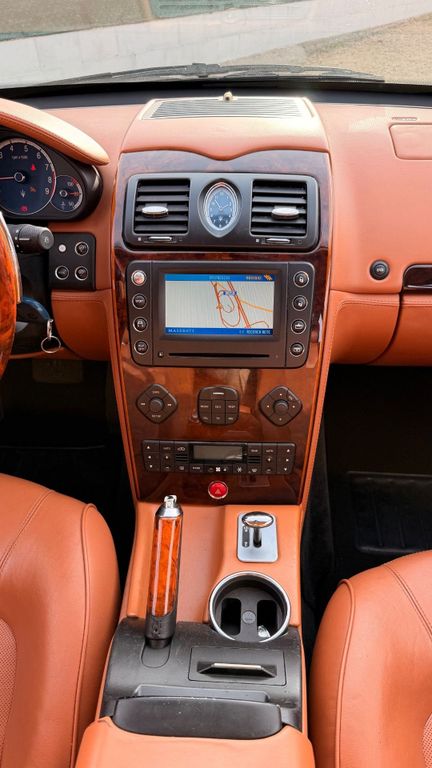 Maserati Quattroporte 2006