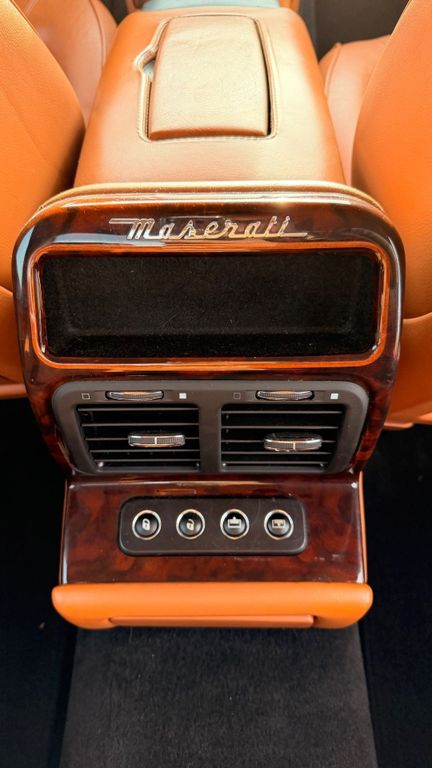 Maserati Quattroporte 2006