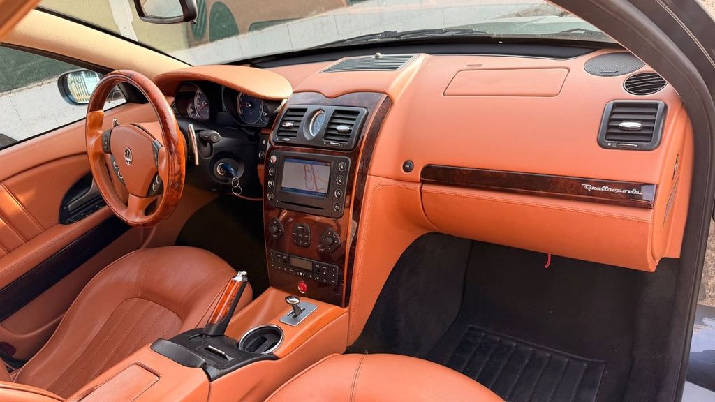 Maserati Quattroporte 2006