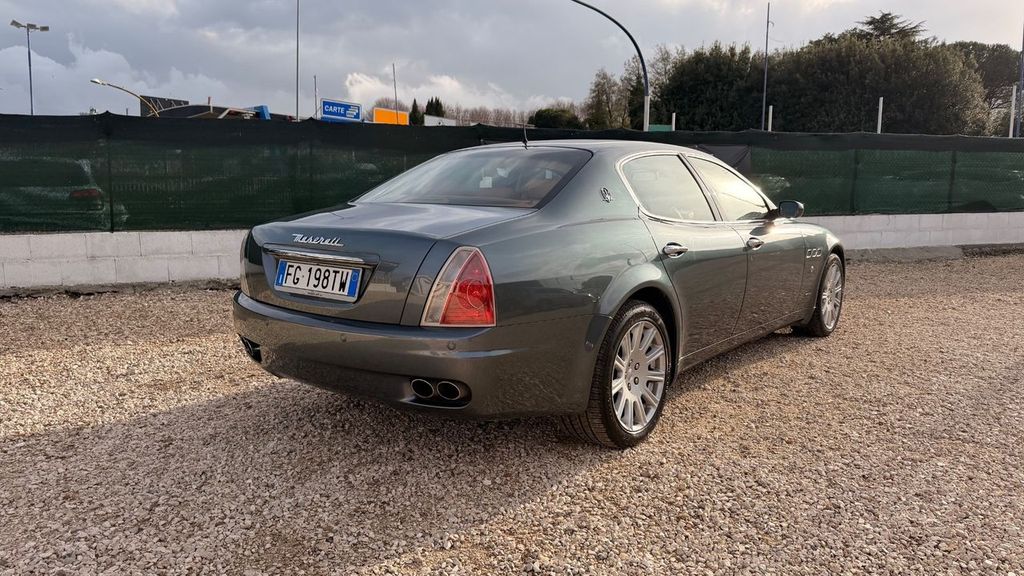 Maserati Quattroporte 2006
