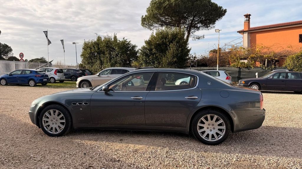 Maserati Quattroporte 2006