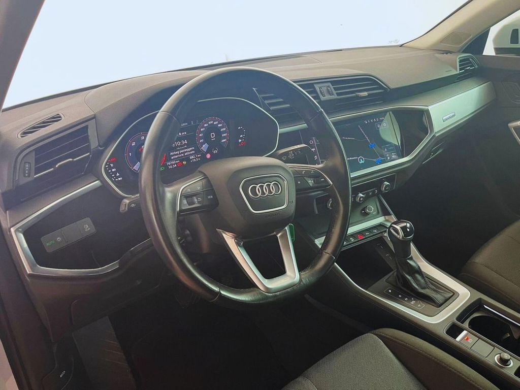 Audi Q3 2021