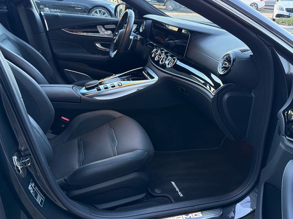 Mercedes-Benz AMG GT 2024