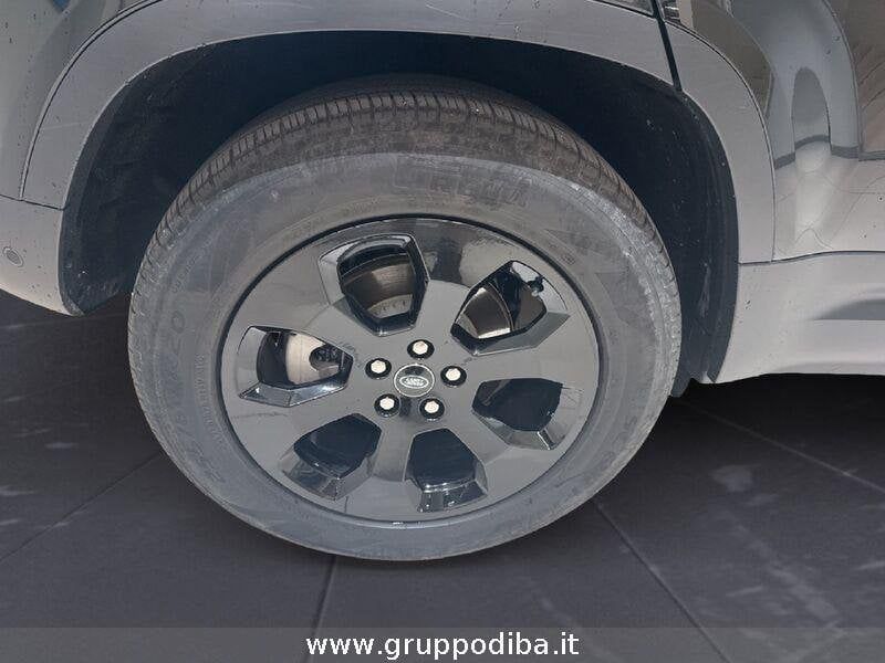 Land Rover Defender 2023