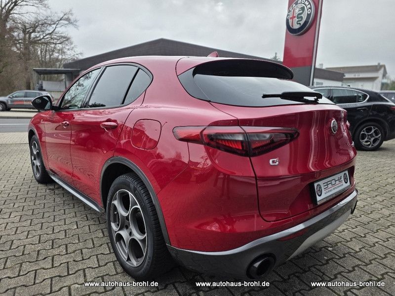 Alfa Romeo Stelvio 2023