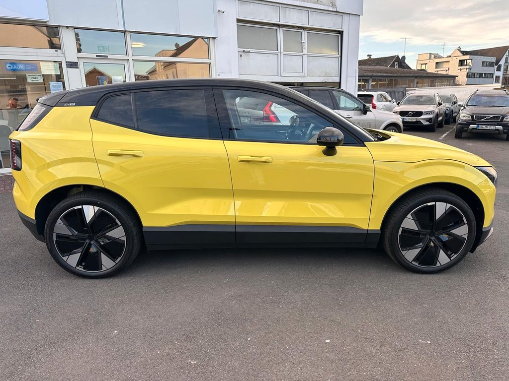 Volvo EX30 2025