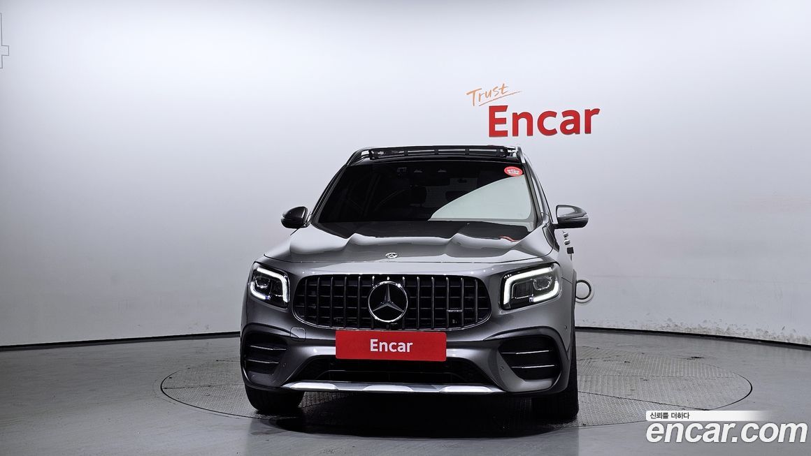 Mercedes-Benz GLB-Class 2023